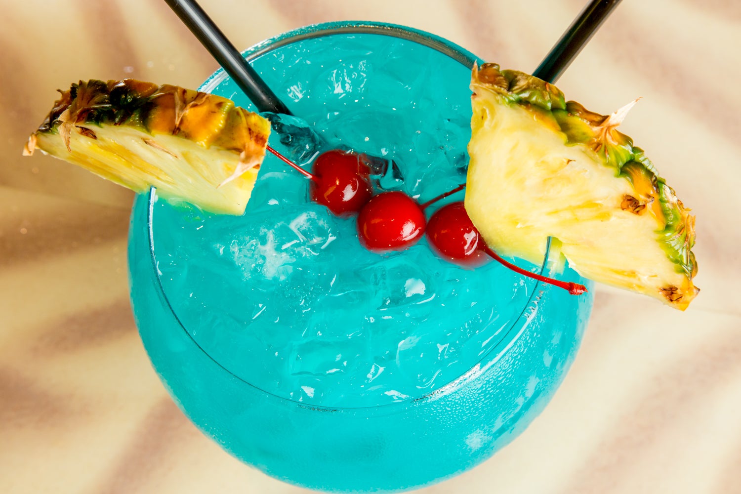 FINS Seafood & Dive Bar, 3422 Del Prado Blvd S, Cape Coral, FL, Seafood