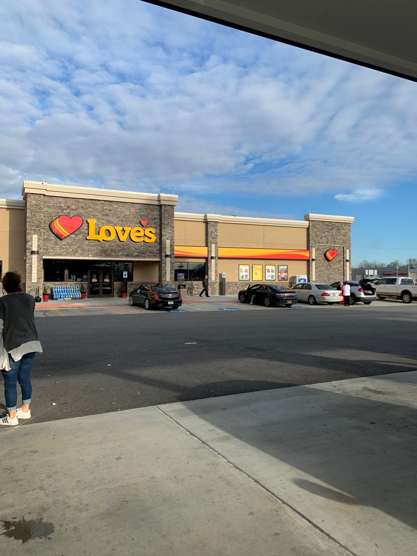 Love's Travel Stop, 11801 I40, North Little Rock, AR, Gas Stations