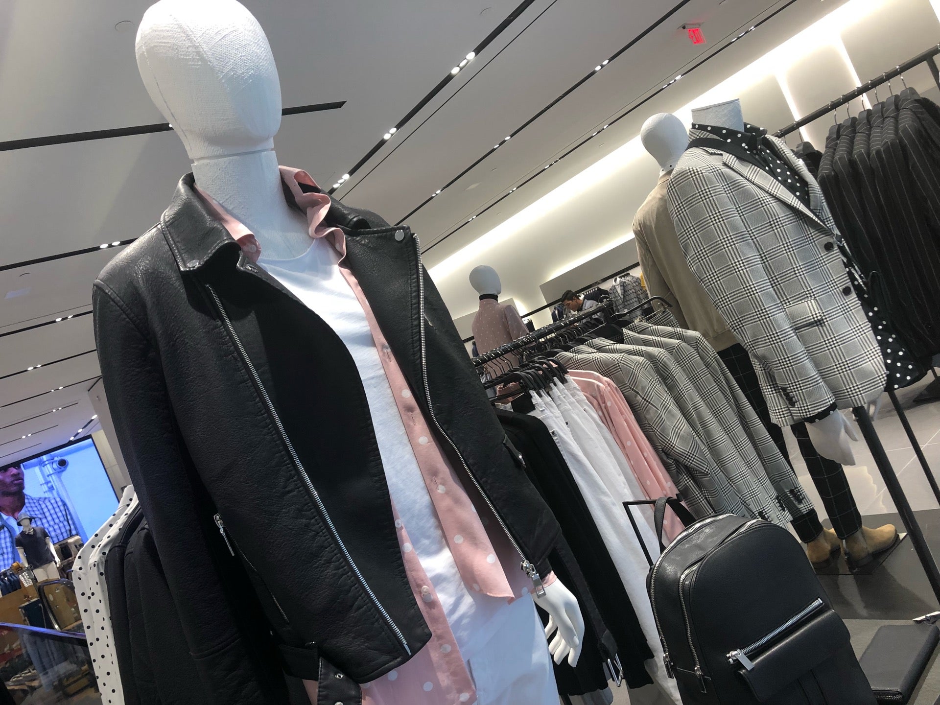 Zara, 701 S Miami Ave, Miami, FL, Family clothing stores MapQuest