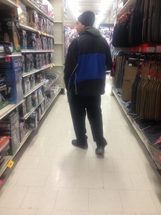 Canadian Tire, 3770 Montrose Rd, Niagara