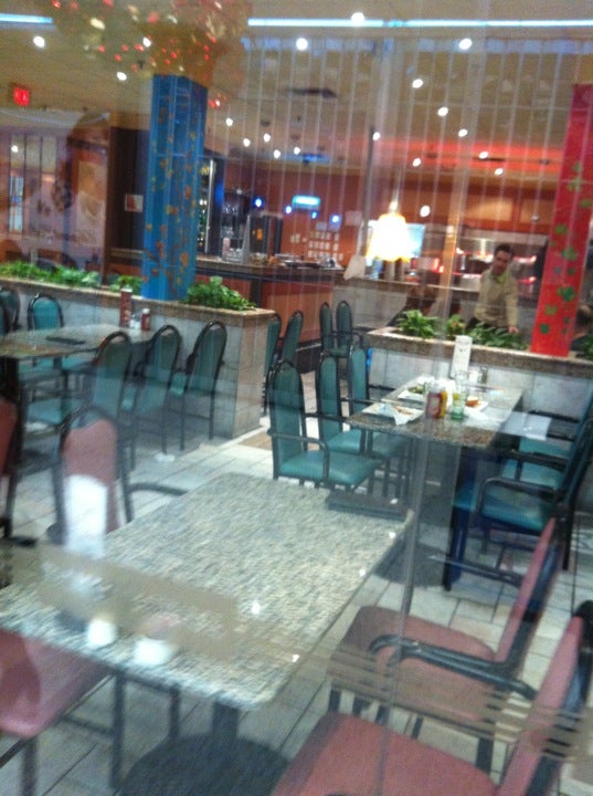 Pickle Barrel, 6508 Yonge St. Centerpoint Mall, Toronto, Ontario MapQuest