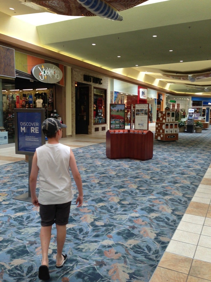 Jefferson Mall, 4801/302 Outer Loop, Louisville, KY, Shopping Centers