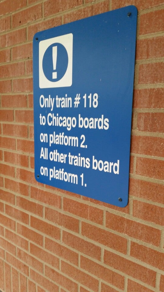 MetraMundelein Station, 205 N Archer Ave, Mundelein, IL, Commuter Rail