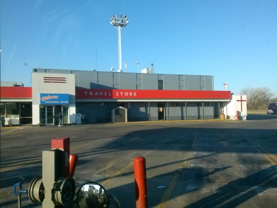 Travelcenters of America, 501 S Rd, Oklahoma City, OK, Truck