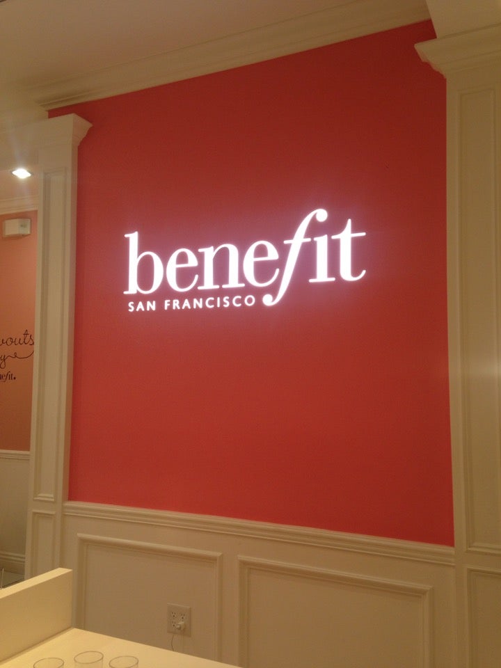 benefit cosmetics logo png