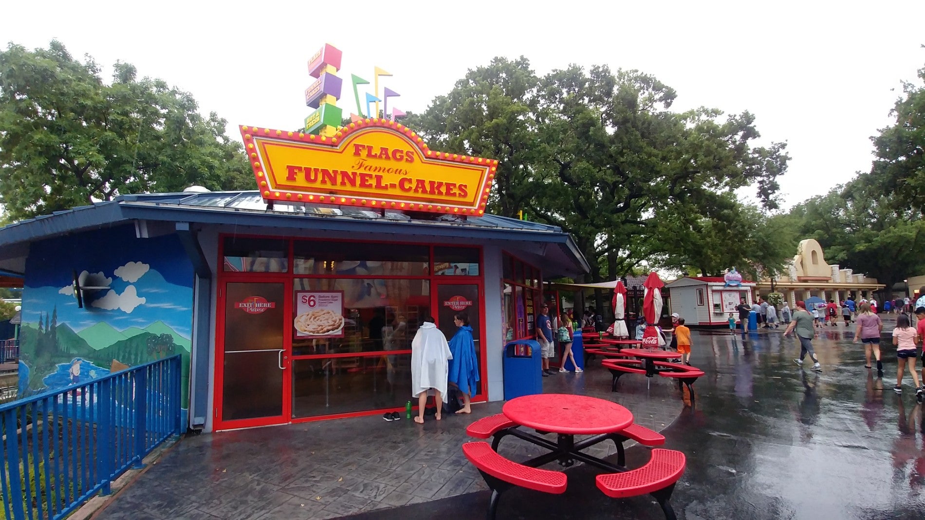 flags funnel cake, 2201 Road To Six Flags St E, Arlington, TX, Bakery ...