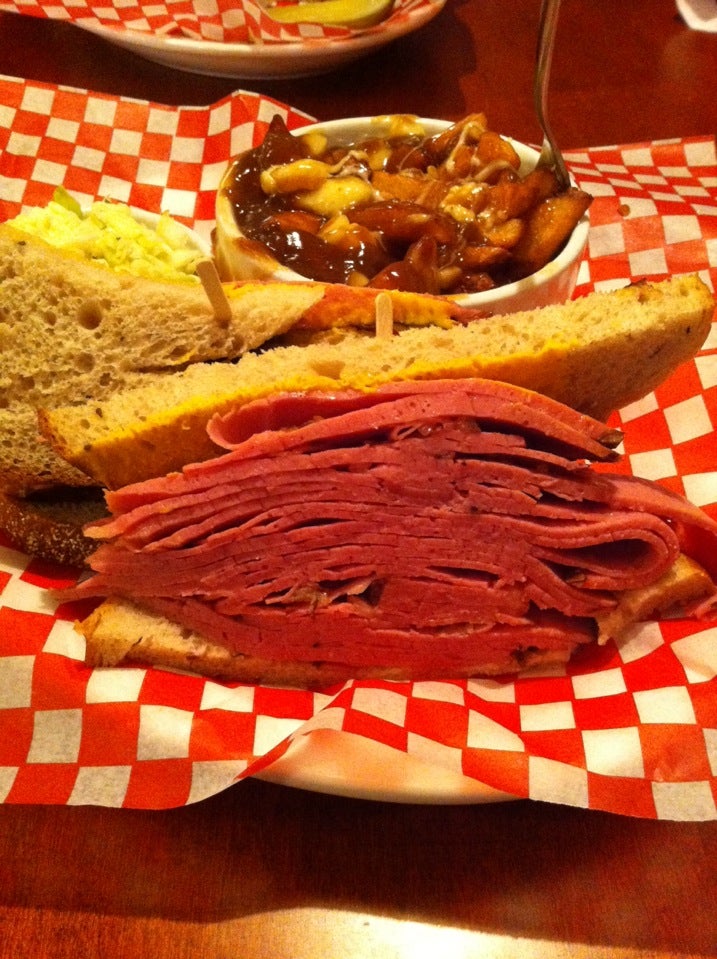 Dunn's Famous Bank Street Deli, 2679 Bank St, Ottawa, ON MapQuest