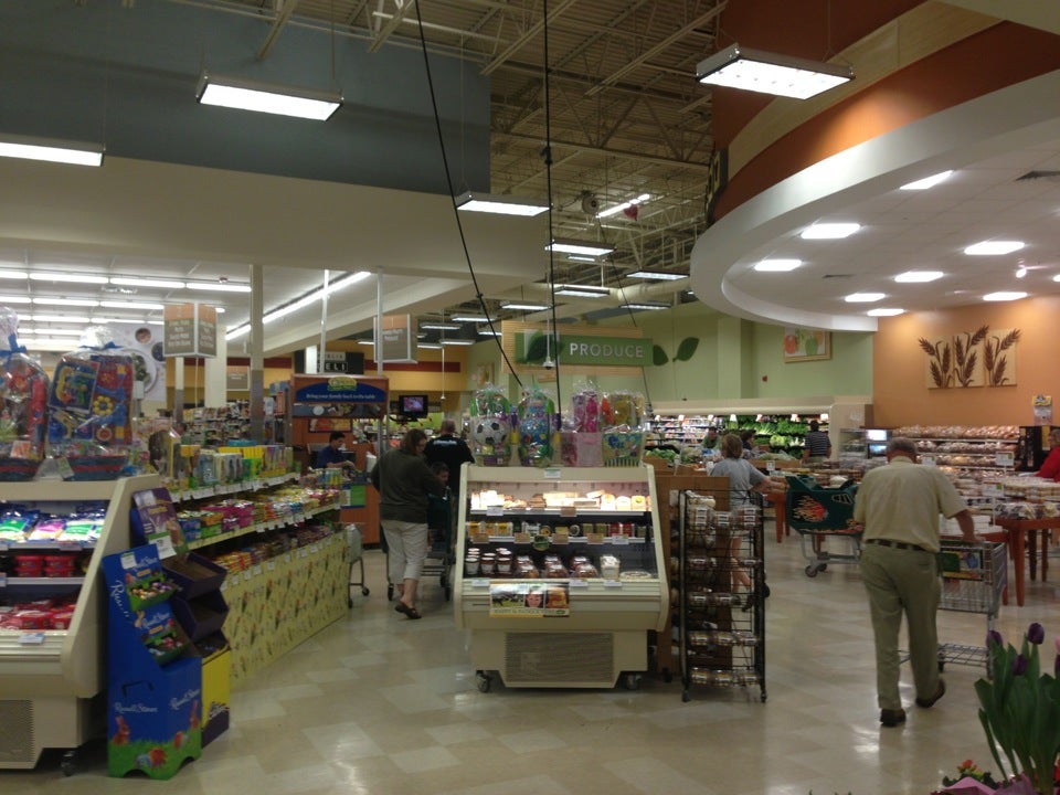 Publix Super Market at Cape Coral Landings, 127 Cape Coral Pkwy W, Cape