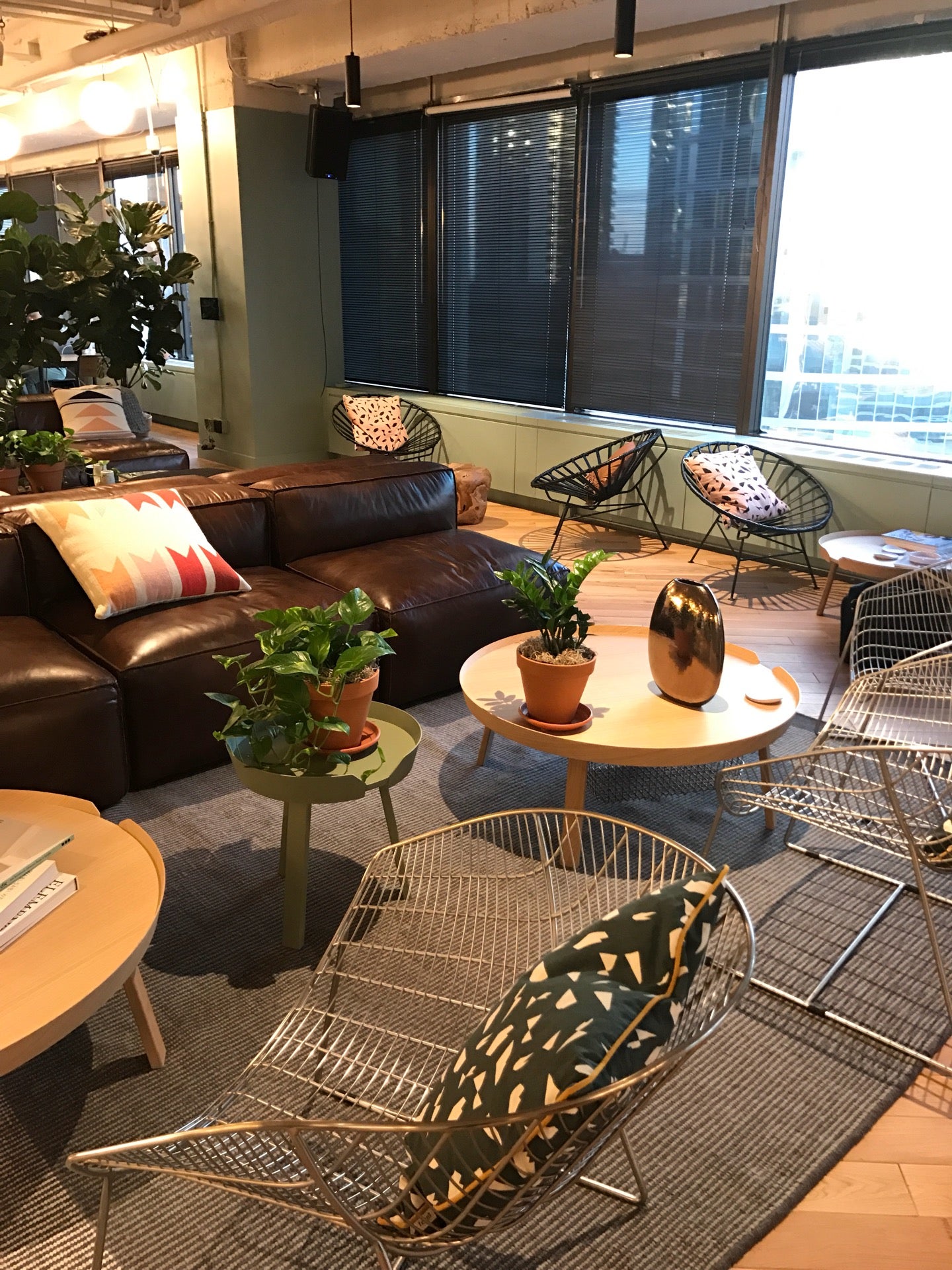 WeWork Burrard Station, 595 Burrard St, Vancouver, BC, Office & Desk