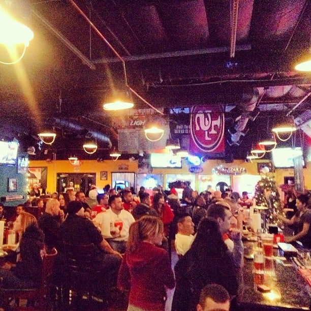 Bull Wings Bar and Grill, 9625 E Stockton Blvd, Elk Grove, CA, Eating