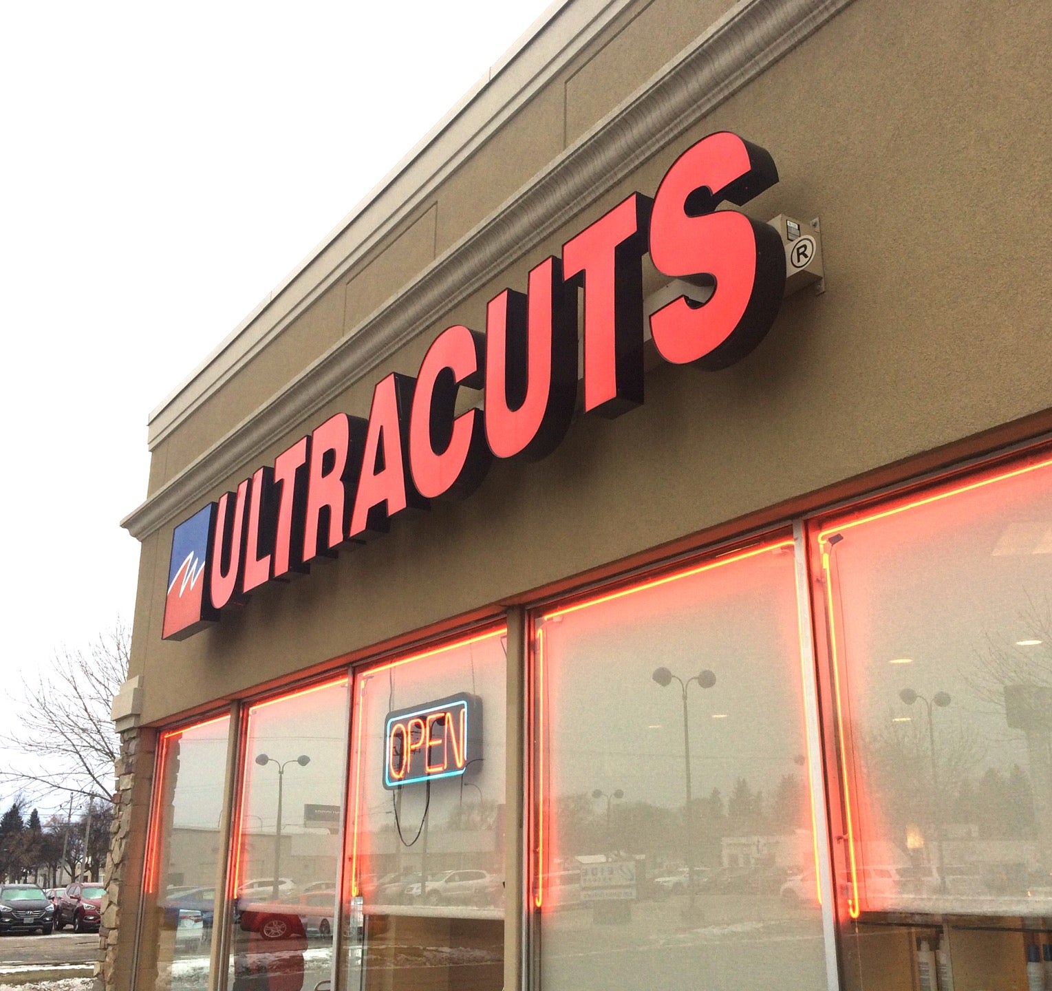 ultracuts-professional-haircare-centers-1226-s-washington-st-grand