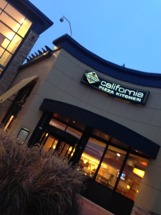 Crocs Charm Kiosk Natick Mall, 1245 Worcester St, Natick, MA, Shoes MapQuest