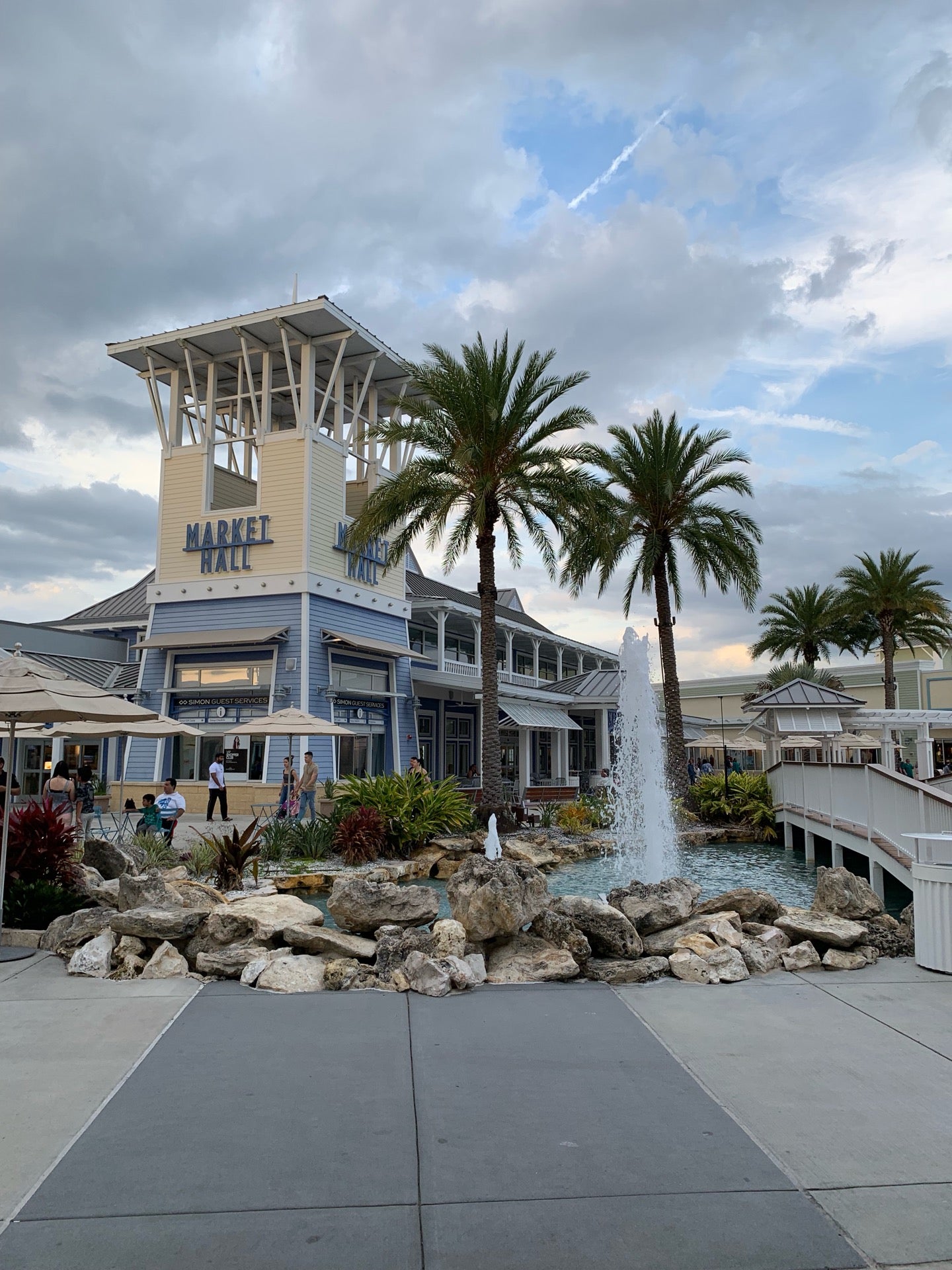 Welcome To Tampa Premium Outlets® - A Shopping Center In Lutz, FL - A Simon  Property