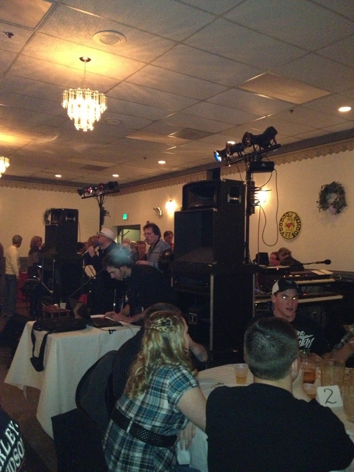 Rosedale Gardens, 8037 Philadelphia Rd, Rosedale, MD, Eating places