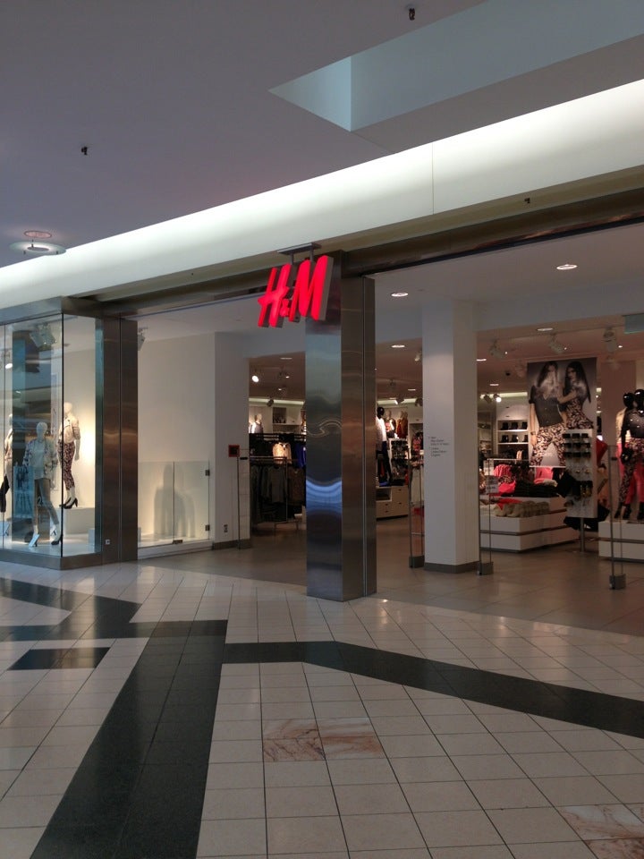 H&m conestoga outlet