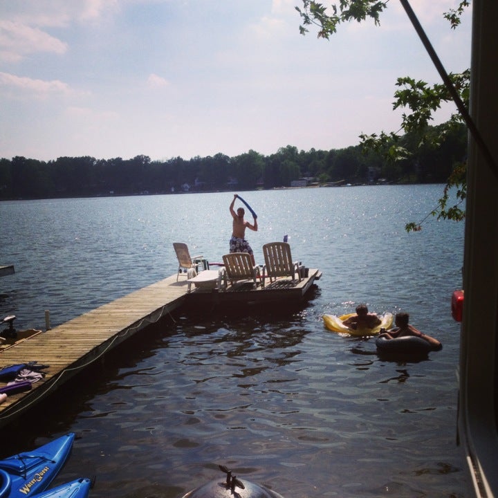 Fuller's Resort & Campground, 1622 E Clear Lake Rd, Buchanan, MI
