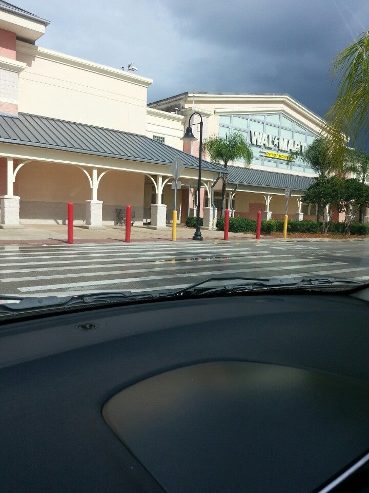 Walmart Supercenter, 6650 Collier Blvd, Naples, FL, Garden Centers
