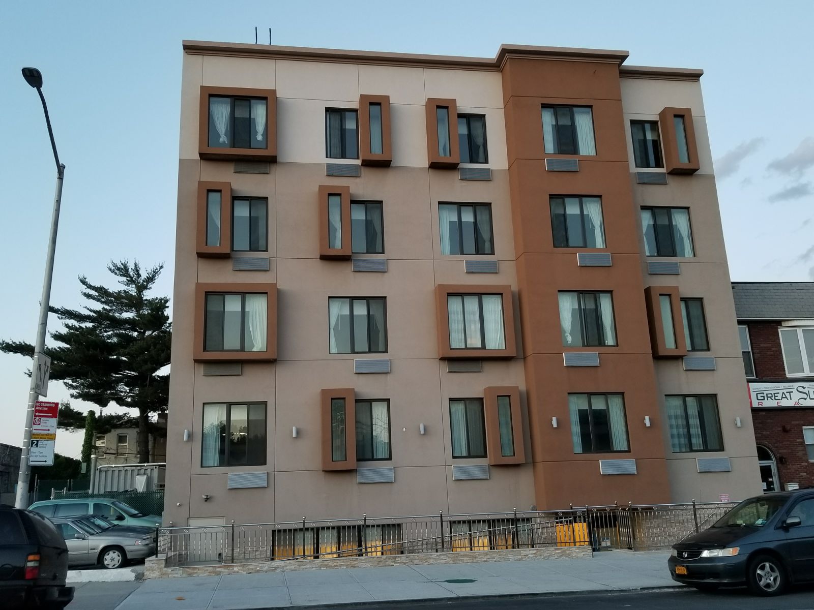 140-17 queens blvd queens ny 11435