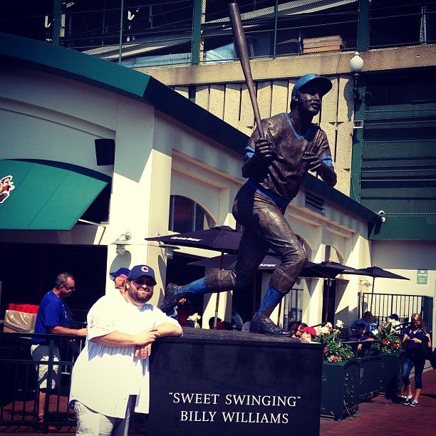 Billy Williams Statue by Lou Cella, W Addison St, Chicago, IL