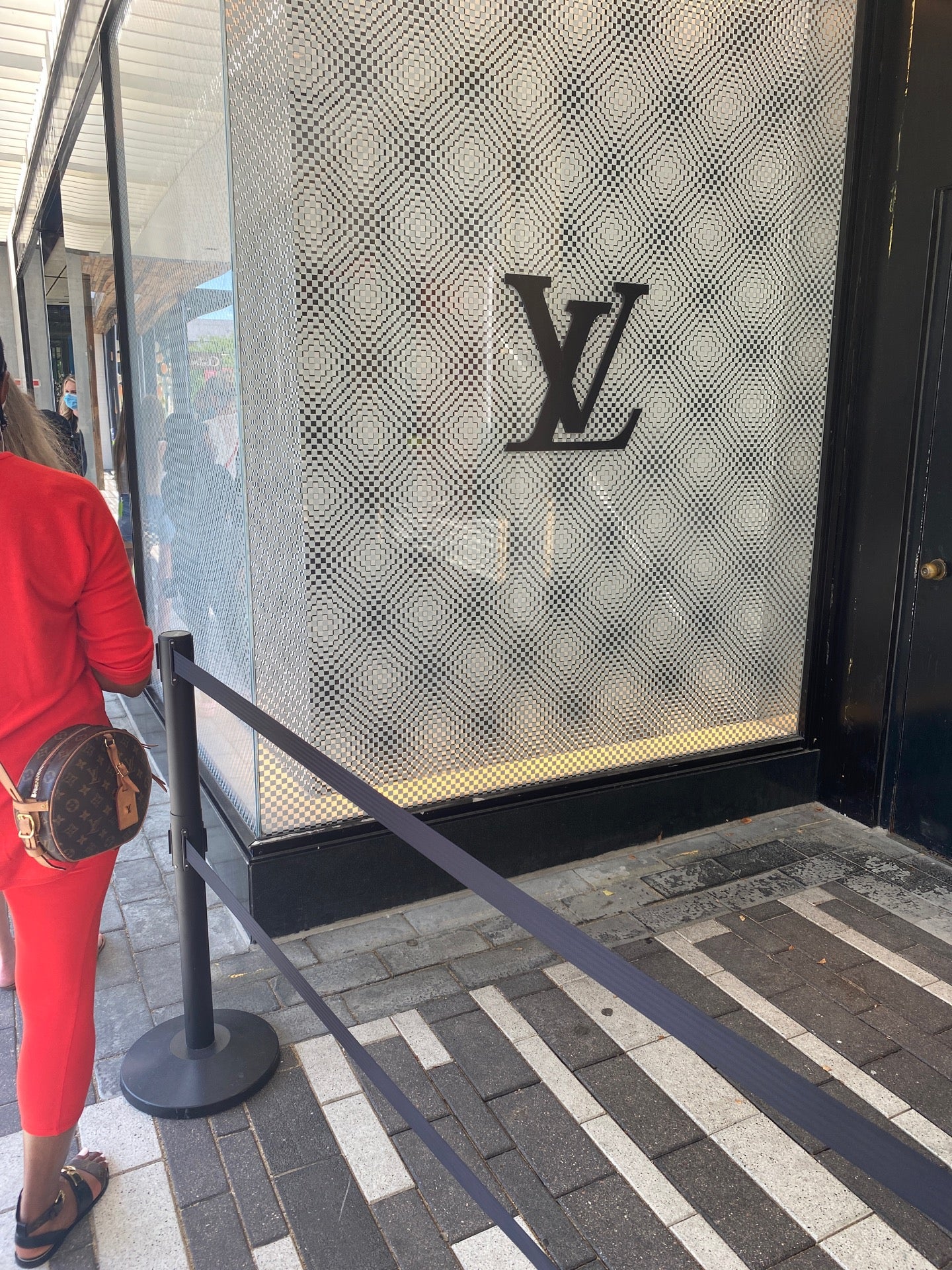 Louis Vuitton (lv) Locations & Hours In Chicago, Illinois