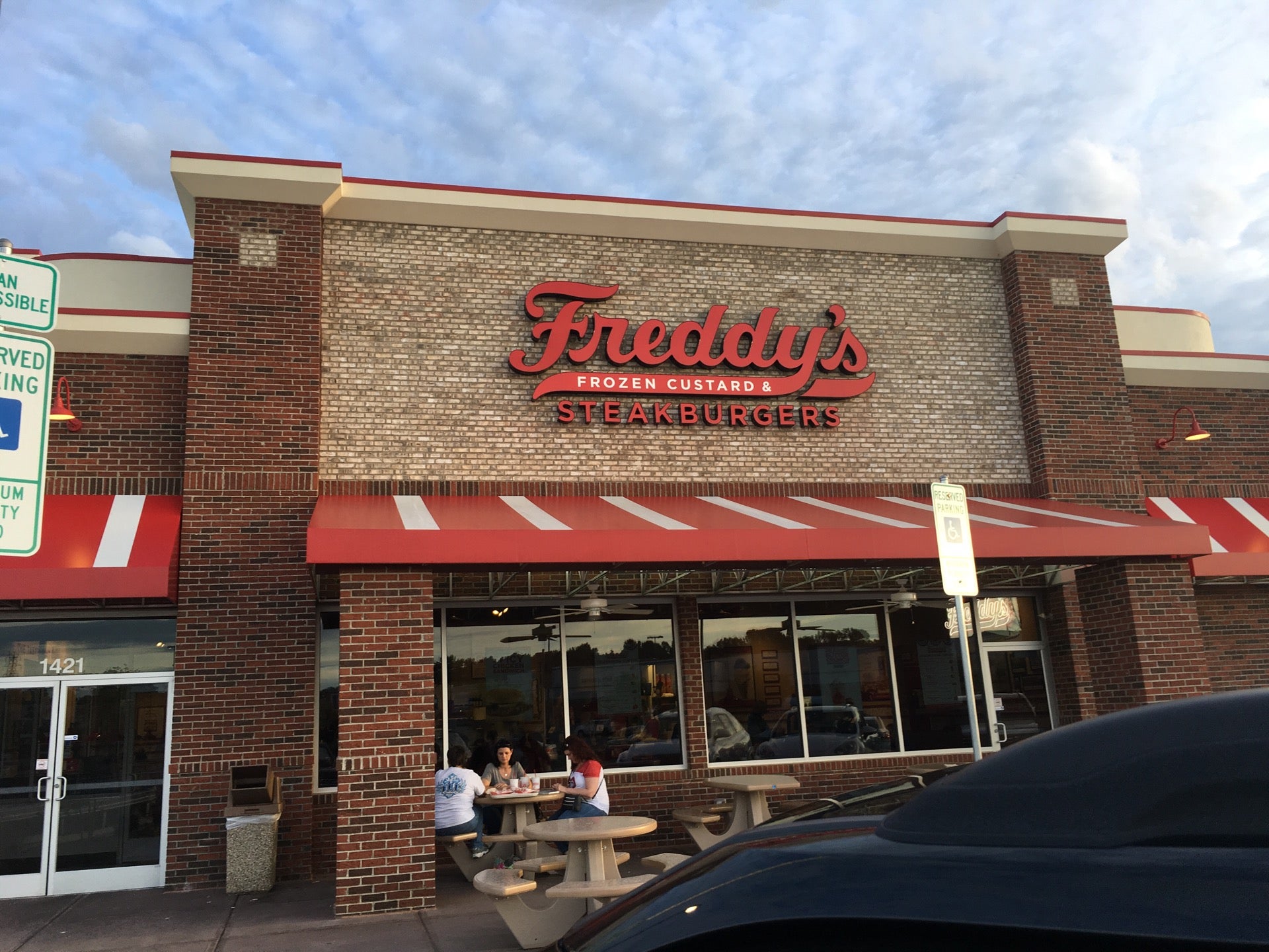 Freddy's Frozen Custard & Steakburgers, 4133 Western Blvd, Jacksonville,  NC, Ice Cream Parlors - MapQuest