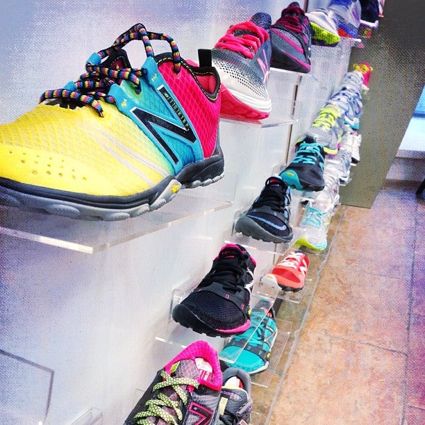 New Balance Vancouver 1158 Robson St 
