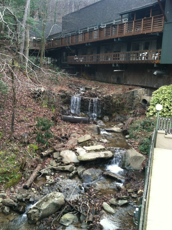 Chalet Village, 1441 Wiley Oakley Dr, Gatlinburg, TN, Hotels & Motels -  MapQuest