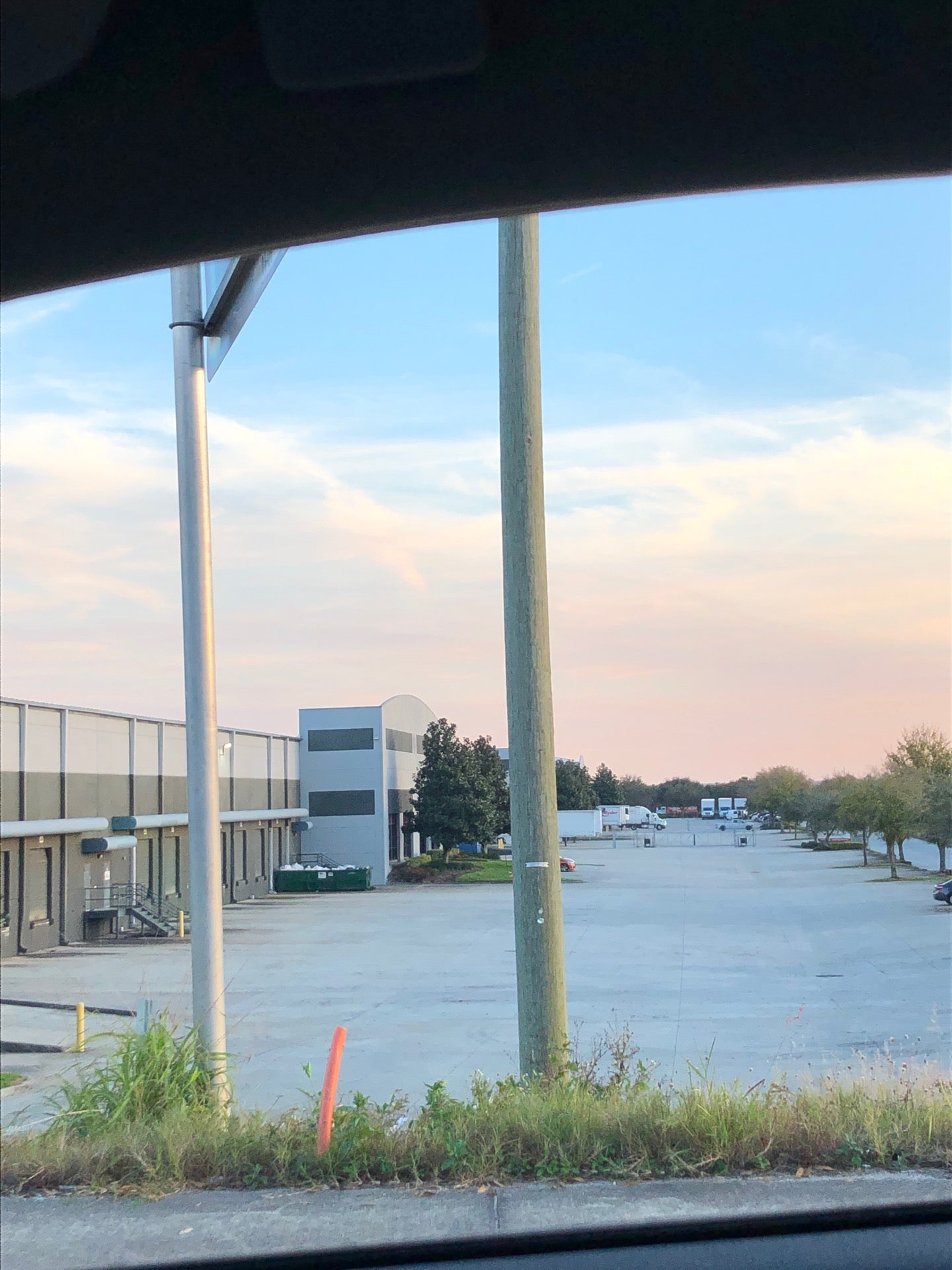 Amazon MCO5, 305 Deen Still Rd, Davenport, FL, Distribution Centers