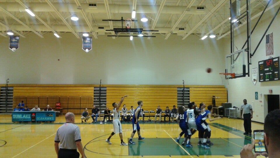 Sunlake High School, 3023 Sunlake Blvd, Land O Lakes, Florida, Schools