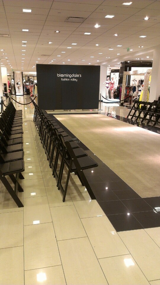 Bloomingdale's Cosmetics & Fragrances Fashion Valley