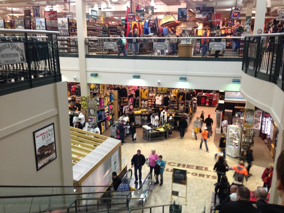 Shopping Mall in West Des Moines, IA