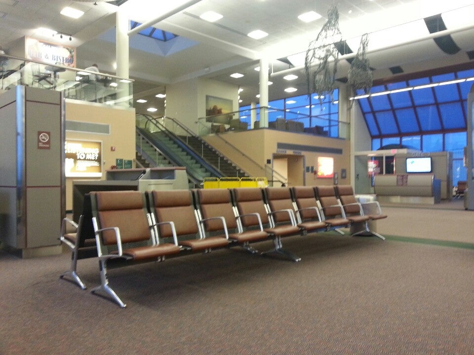 Central Il Regional Airport at BloomingtonNormal (BMI), 3201 Cira Dr