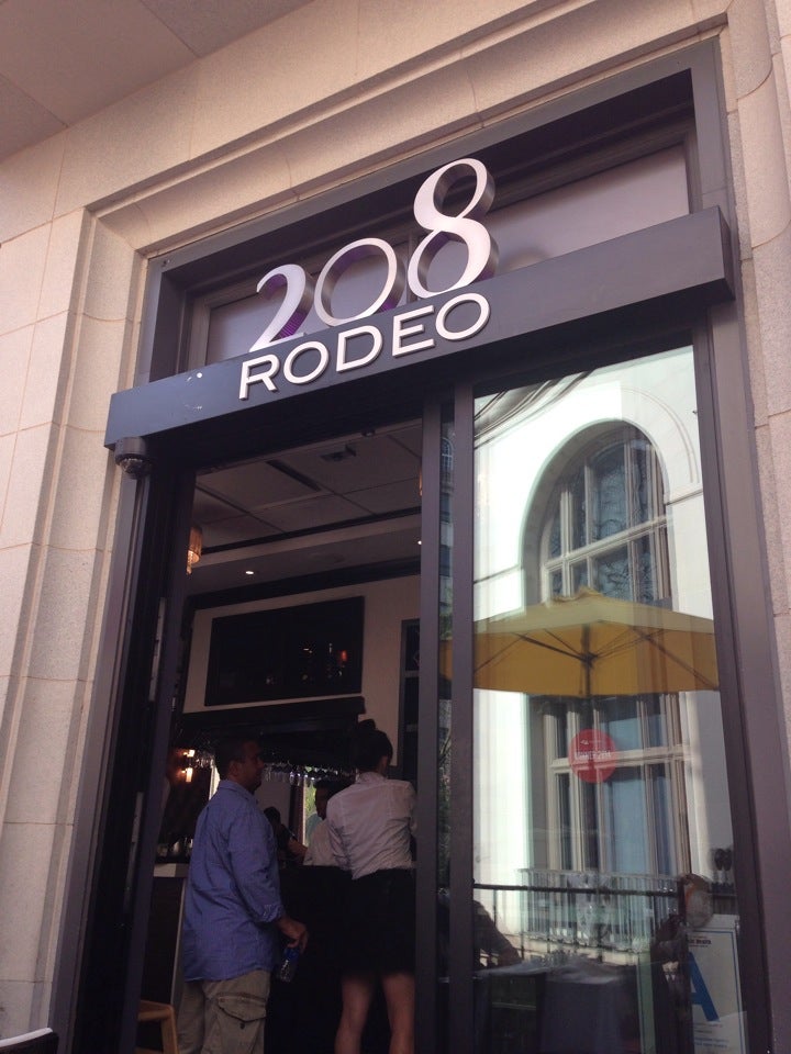 208 Rodeo Outdoor Terrace - Picture of 208 Rodeo Restaurant