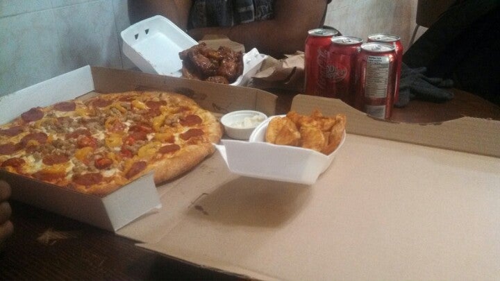 1 Plus 2 Pizza & Wings