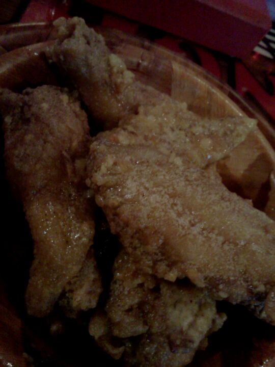 WingHouse Bar & Grill, 2145 E Silver Springs Blvd, Ocala, FL, Eating