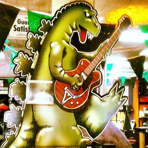 Long & McQuade Musical Instruments, 925 Bloor St W, Toronto, ON MapQuest