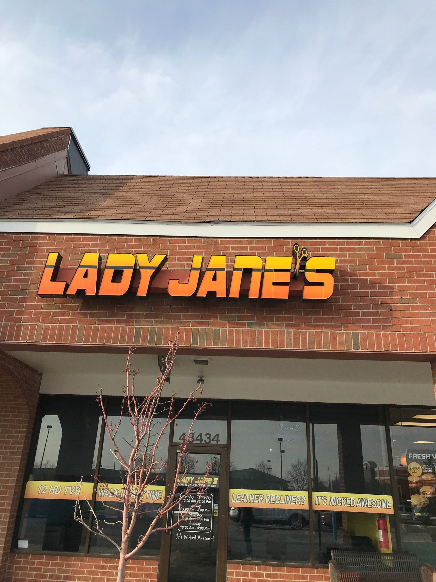 Lady Jane’s Haircuts for Men, 43434 W Oaks Dr, Novi, MI, Hair Salons