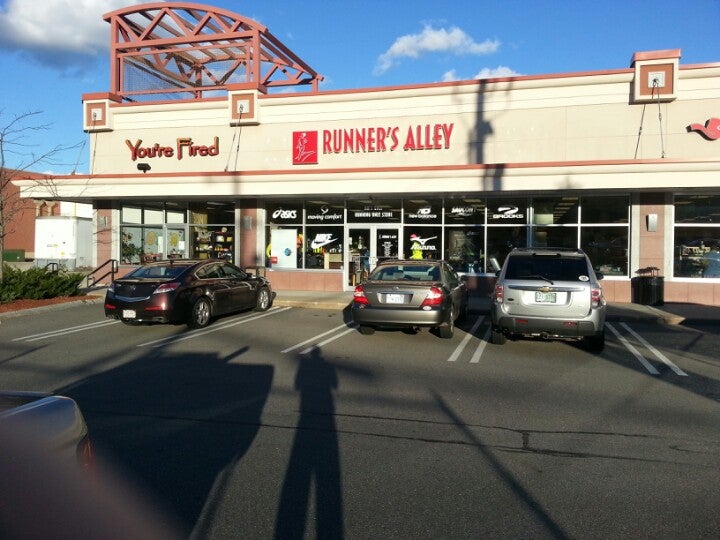 Runner's Alley, 4 Coliseum Ave, Nashua, NH 03063, US MapQuest