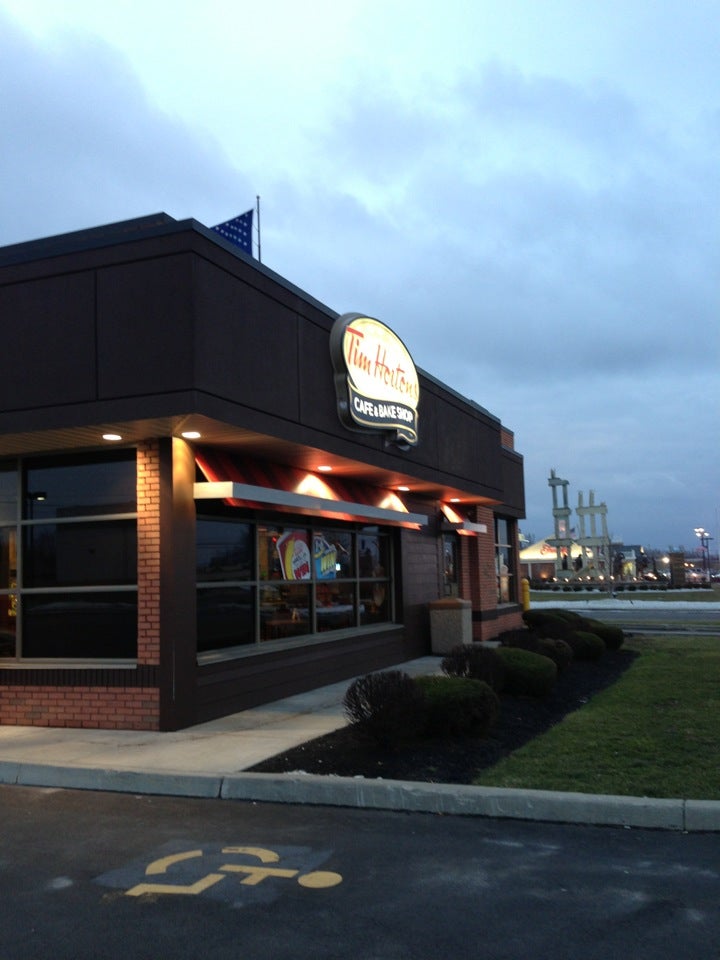 TIM HORTONS - 24 Photos - 1025 Kenmore Ave, Buffalo, New York