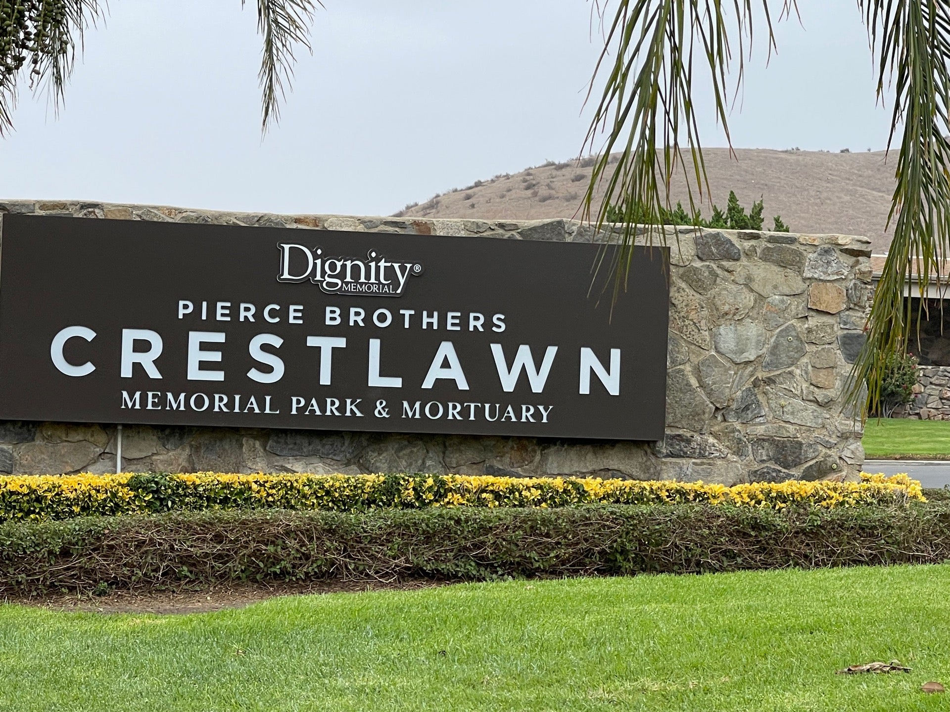 Pierce Brothers Crestlawn Mortuary, 11500 Arlington Ave, Riverside, CA