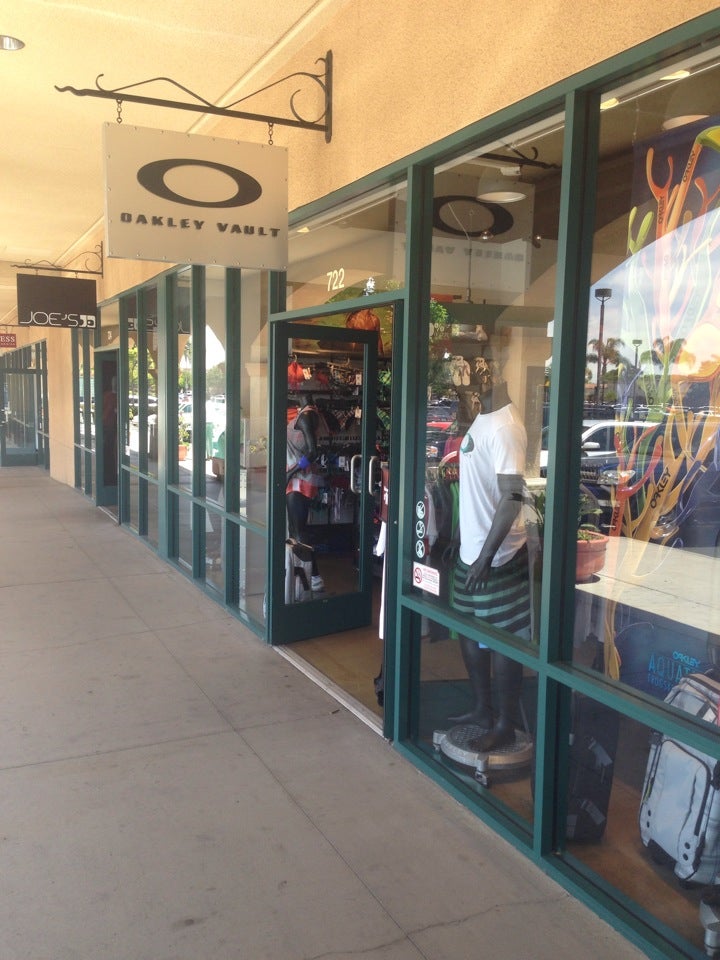 Oakley Vault - Retail in Camarillo