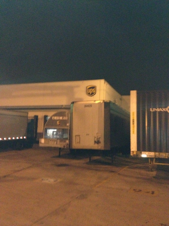 UPS Gardena, 17111 S Western Ave, Gardena, CA 90247, US MapQuest