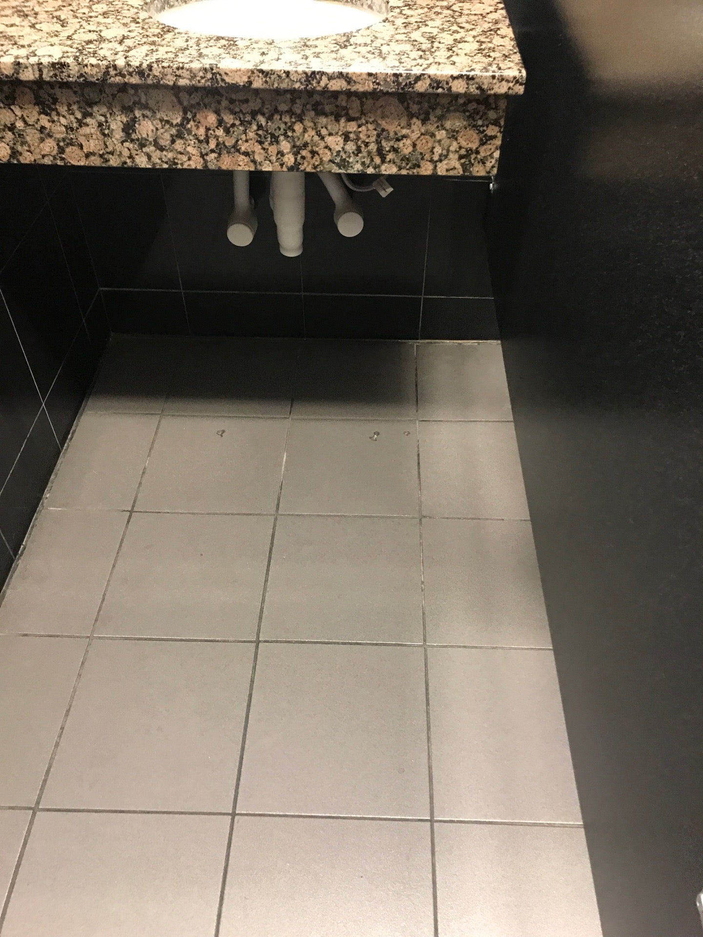 Rhodes 101 Stop, 1314 N Perryville Blvd, Perryville, MO, Convenience