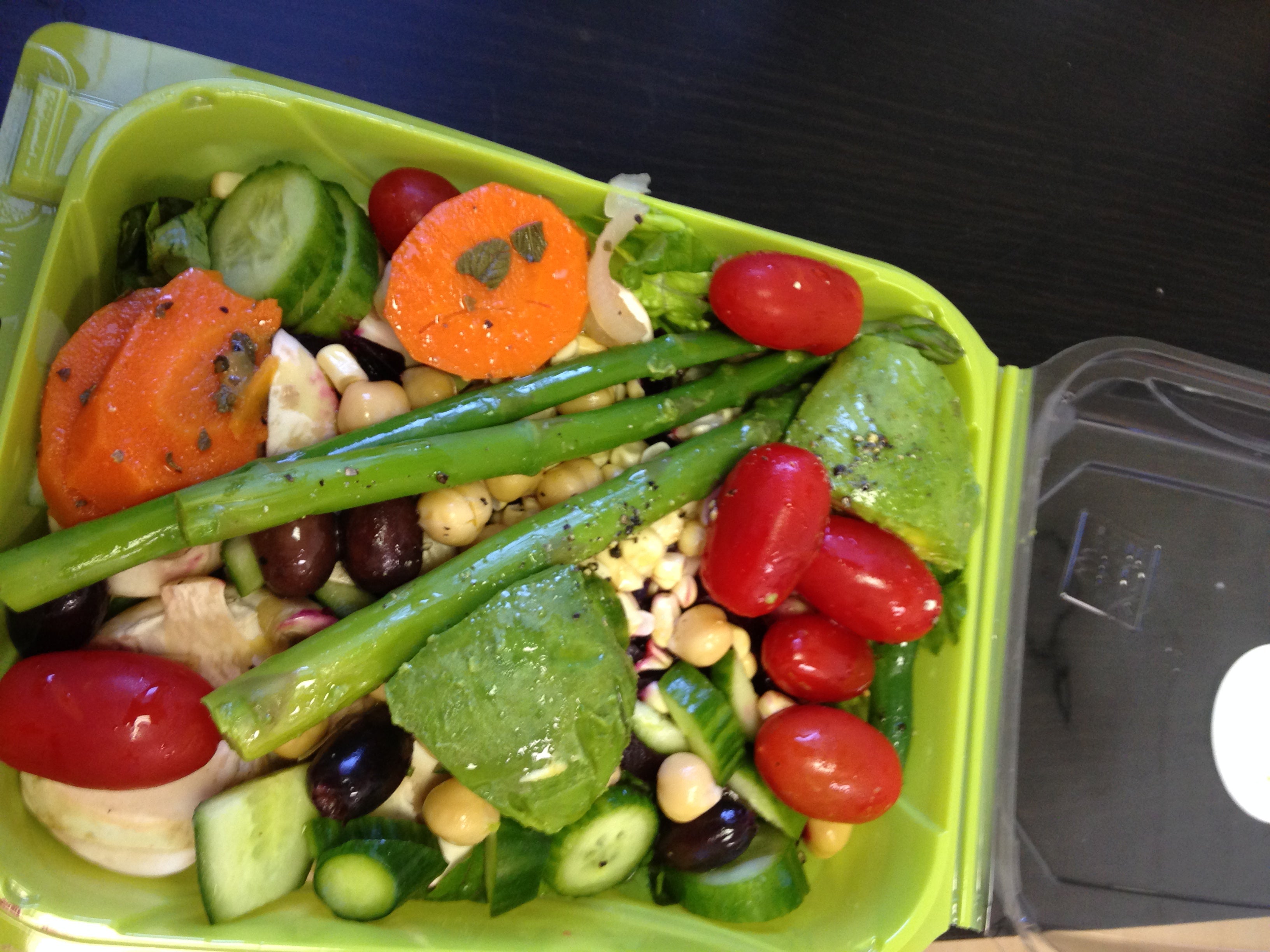 LA's Best Salad Bar powered by Mrs. Winston'sDTLA CLOSED, 888 S