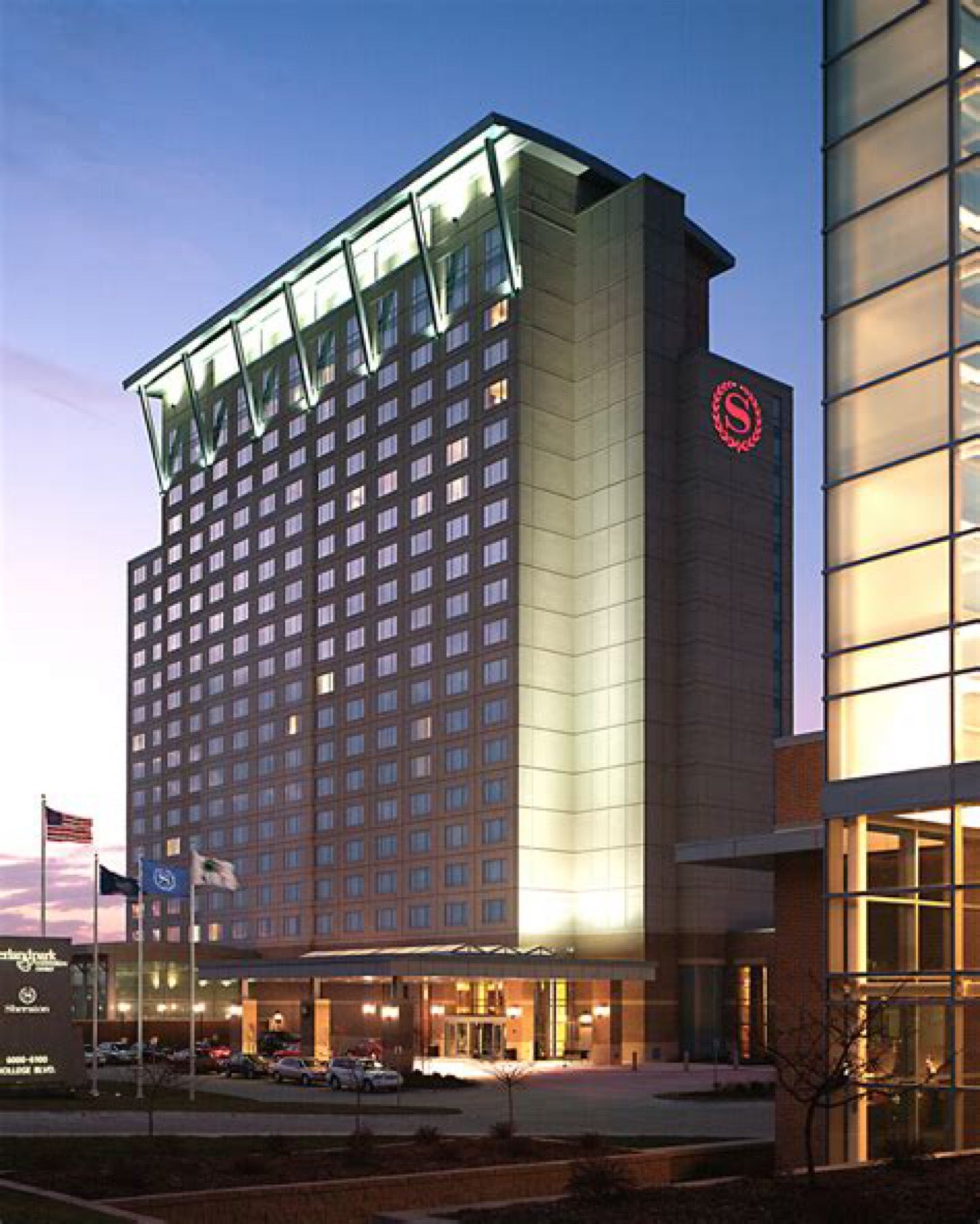 Sheraton Overland Park Hotel at the Convention Center, 6100 College ...