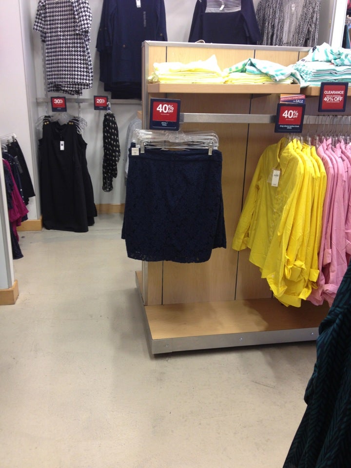 Gap Factory, 301 Tanger Dr, Suite 215, Terrell, TX, Men's Apparel