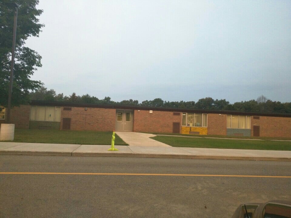 Oakley Park Elementary School, 2015 E Oakley Park Rd, Commerce Township,  MI, Schools - MapQuest