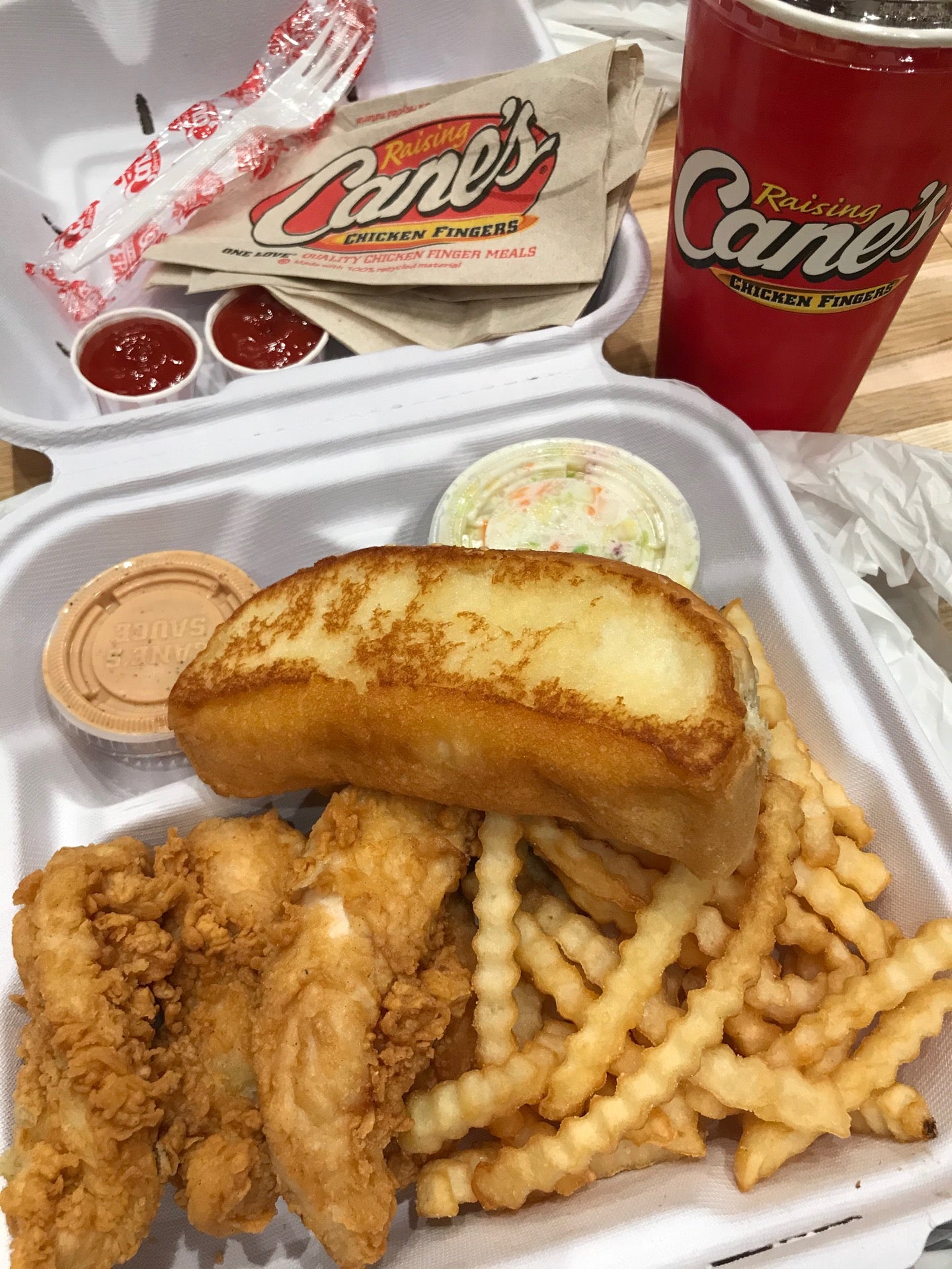 RAISING CANE'S CHICKEN FINGERS - 27 Photos & 40 Reviews - 2900 S