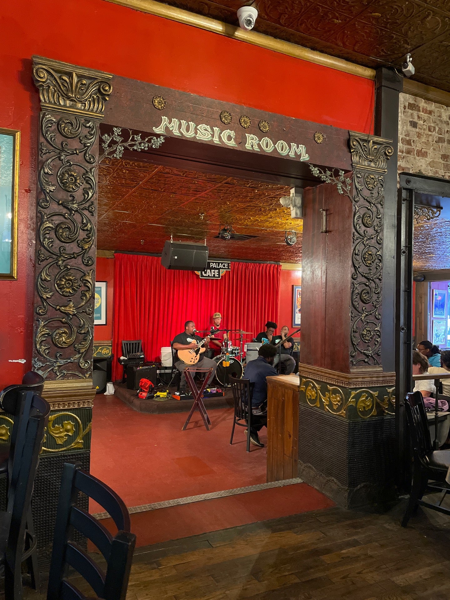 King’s Palace Cafe