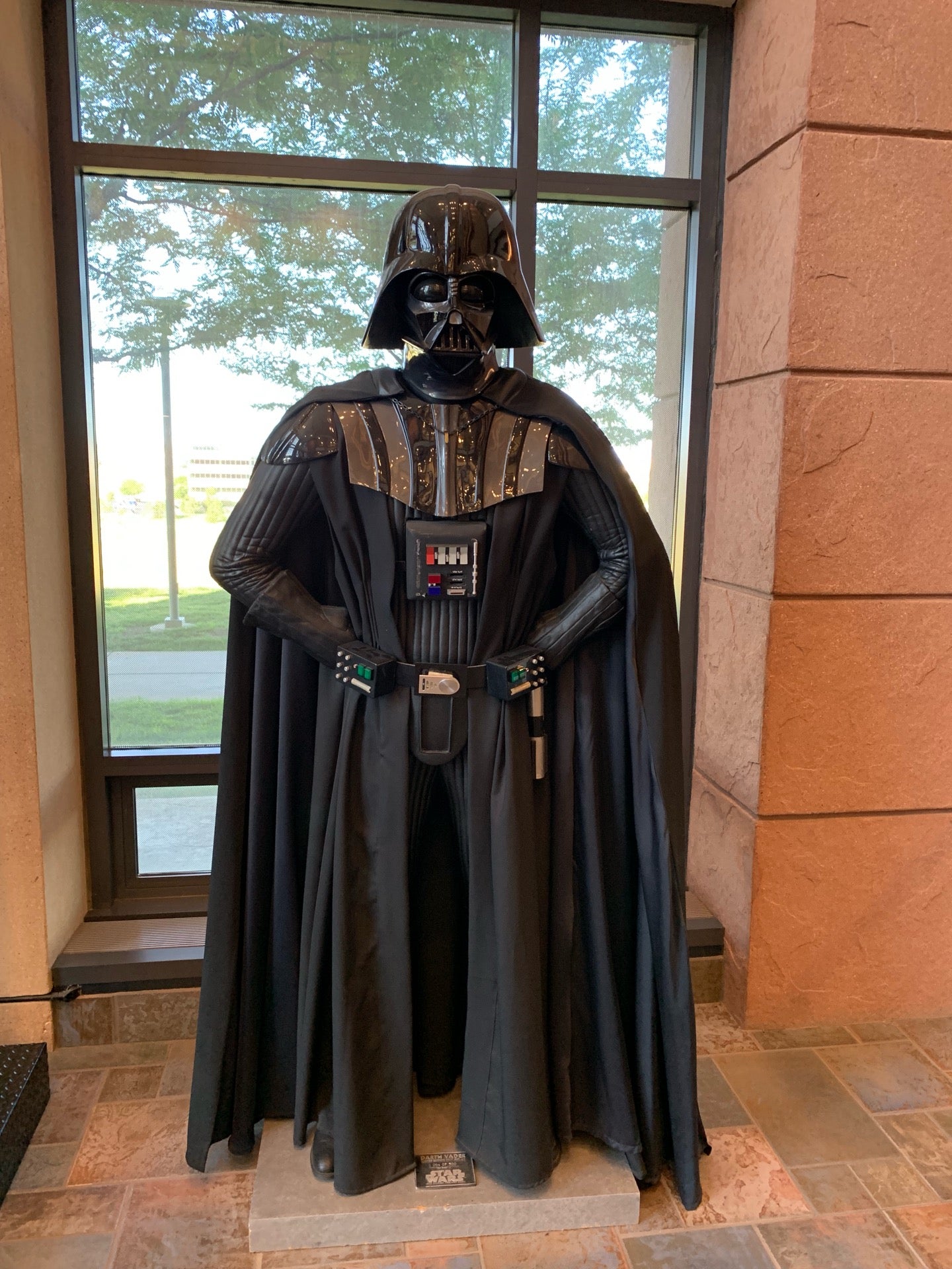 Dish Network Cafe, 9601 S Meridian Blvd, Englewood, CO, Office & Desk